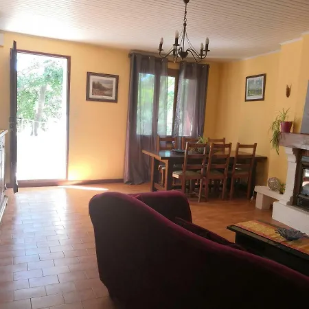 Maison De Village Sans Vis A Vis Апартаменты Aramon