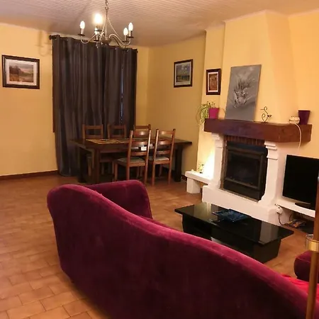 Maison De Village Sans Vis A Vis